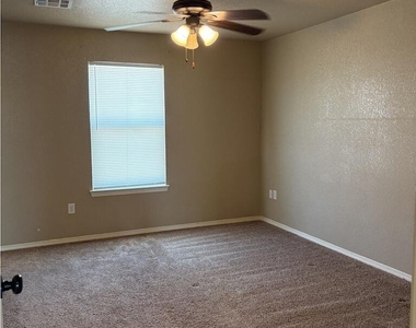 7029 Copper Town Drive - Photo Thumbnail 34