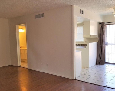 6611 Dawn Drive - Photo Thumbnail 6