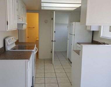 6611 Dawn Drive - Photo Thumbnail 8