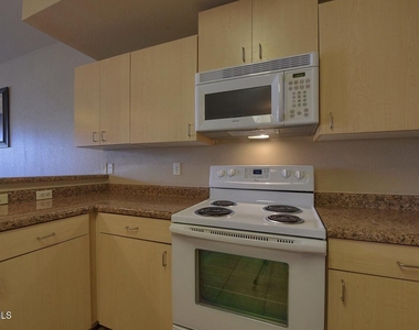 501 E Redd Road - Photo Thumbnail 4