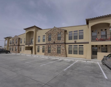 501 E Redd Road - Photo Thumbnail 21