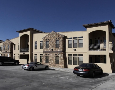 501 E Redd Road - Photo Thumbnail 17