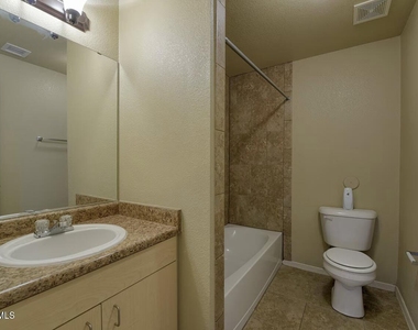 501 E Redd Road - Photo Thumbnail 31