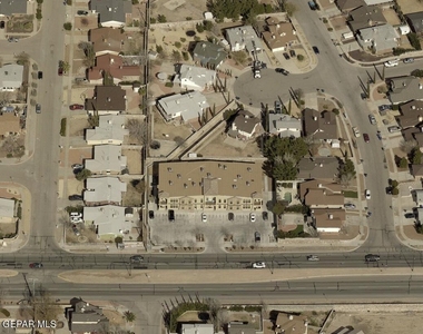 501 E Redd Road - Photo Thumbnail 11