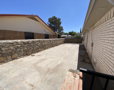 3217 Tomahawk Street - Photo Thumbnail 26