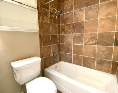 3217 Tomahawk Street - Photo Thumbnail 10