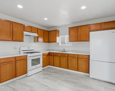 15088 Rancho Del Sur Drive - Photo Thumbnail 3