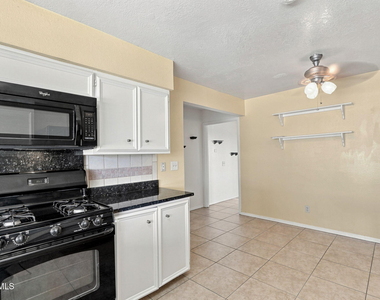 6621 Mesa Grande Avenue - Photo Thumbnail 10