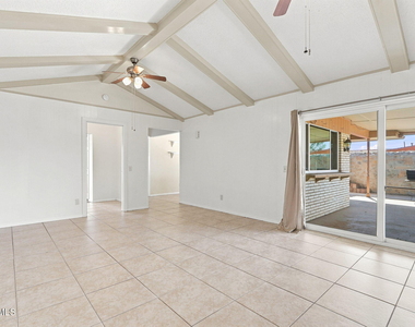 6621 Mesa Grande Avenue - Photo Thumbnail 14