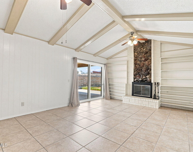 6621 Mesa Grande Avenue - Photo Thumbnail 13