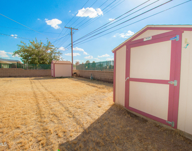 451 Borrett Street - Photo Thumbnail 27