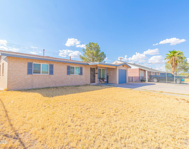 451 Borrett Street - Photo Thumbnail 6