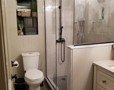 47 Lafayette Place - Photo Thumbnail 19