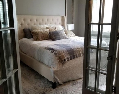47 Lafayette Place - Photo Thumbnail 8
