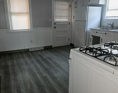 25 Baldwin Street - Photo Thumbnail 8