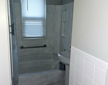 25 Baldwin Street - Photo Thumbnail 6
