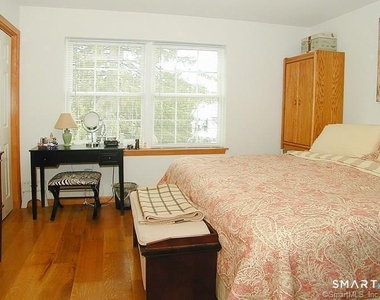 19 Bellevue Avenue - Photo Thumbnail 9