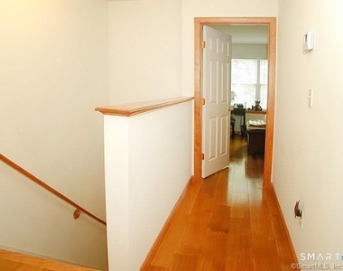 19 Bellevue Avenue - Photo Thumbnail 13
