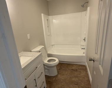 54 Oak Avenue - Photo Thumbnail 17
