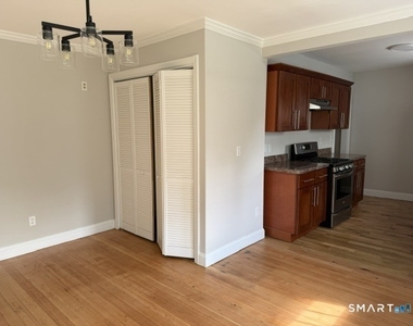 54 Oak Avenue - Photo Thumbnail 6