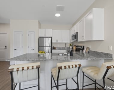 55 Steele Boulevard - Photo Thumbnail 6