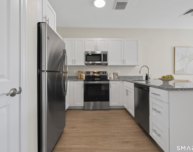 55 Steele Boulevard - Photo Thumbnail 4