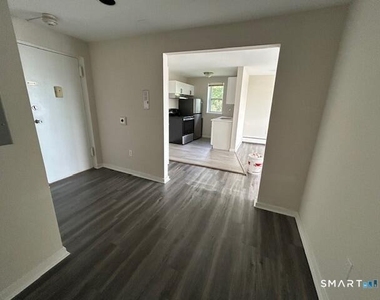 40-2 Prospect Avenue - Photo Thumbnail 12