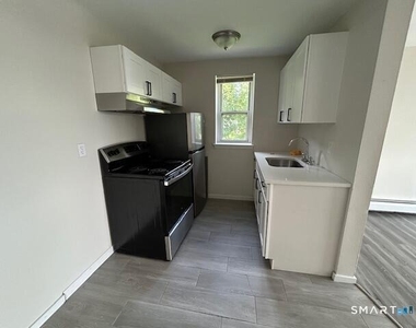 40-2 Prospect Avenue - Photo Thumbnail 8