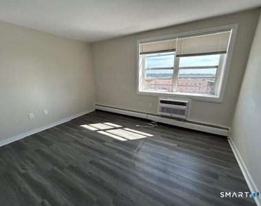 40-2 Prospect Avenue - Photo Thumbnail 10