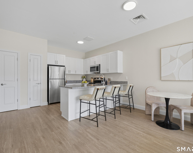 55 Steele Boulevard - Photo Thumbnail 7