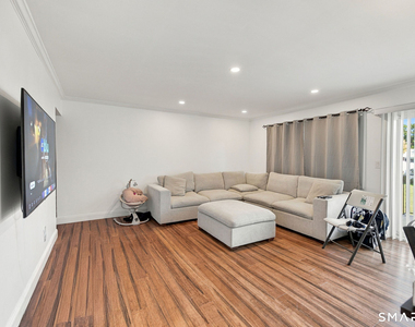 80 County Street - Photo Thumbnail 4