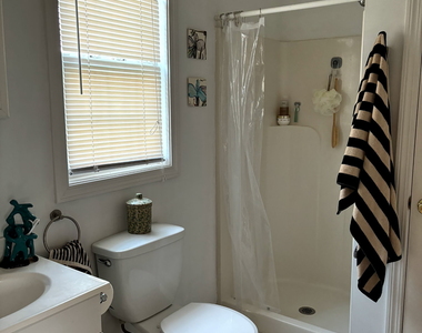 10 East Avenue - Photo Thumbnail 10