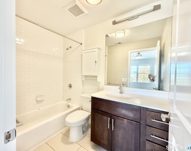 16 Merrell Avenue - Photo Thumbnail 11