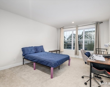 18 Hunting Ridge Lane - Photo Thumbnail 28