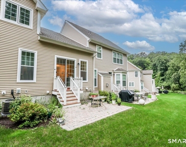 18 Hunting Ridge Lane - Photo Thumbnail 32