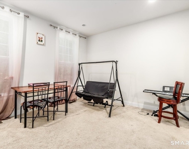 18 Hunting Ridge Lane - Photo Thumbnail 19
