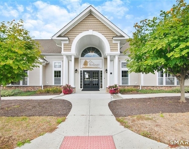 18 Hunting Ridge Lane - Photo Thumbnail 33