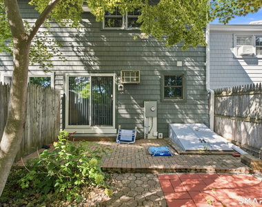 12 Towne House Lane - Photo Thumbnail 19