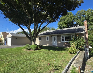 9 Lakeview Avenue - Photo Thumbnail 1