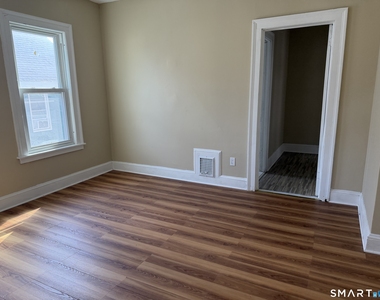 411 Ellis Street - Photo Thumbnail 18