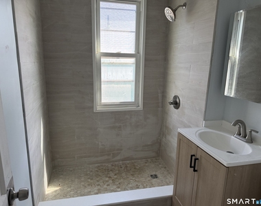 411 Ellis Street - Photo Thumbnail 6