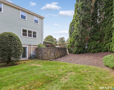 1 Gate Lane - Photo Thumbnail 15
