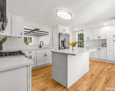 20 Hydelor Avenue - Photo Thumbnail 27
