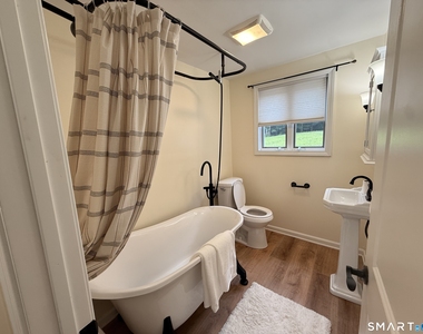 20 Hydelor Avenue - Photo Thumbnail 21