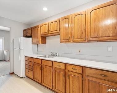11-13 Hull Street - Photo Thumbnail 11