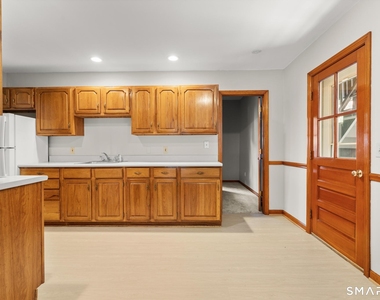 11-13 Hull Street - Photo Thumbnail 12