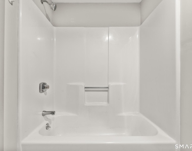 11-13 Hull Street - Photo Thumbnail 15