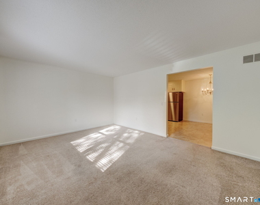 54 Oak Street - Photo Thumbnail 15