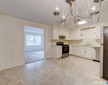 54 Oak Street - Photo Thumbnail 6