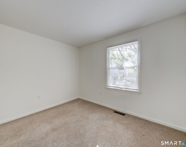 54 Oak Street - Photo Thumbnail 19